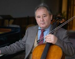 The violoncellist Oleg Kogan, founder of the London Razumovsky Academy “I want to give children a lucky break, like I had” 