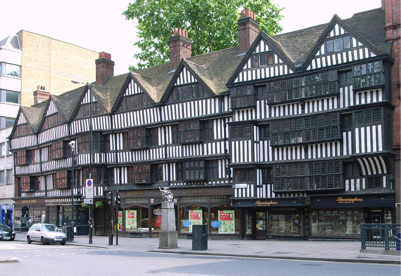 16th-Century Elizabethan houses Photo: flickr.com/stevecadman/